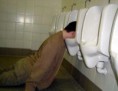 /album/fotogaleria/borracho-urinario-1-jpg/